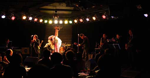 UPTDATE:2011/12/29銀座TACT LIVE PHOTO GALLERY