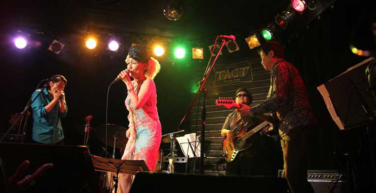 【告知】2013/10/5-季衣&The Blues Road SOLO LIVE@原宿ラドンナ